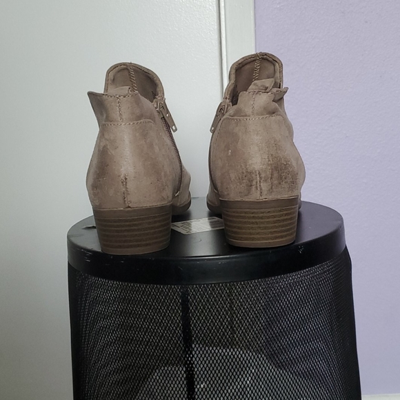 Booties - Picture 3 of 5